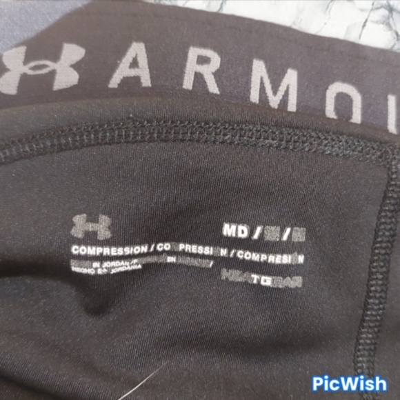 Under Armour Black & Grey Geometric Pattern Leggings - Picture 3 of 3